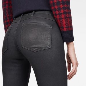 5622 Knee Zip Mid Skinny Jean